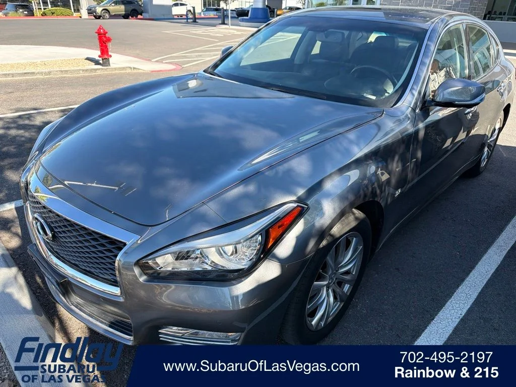 2017 INFINITI Q70 3.7's photo