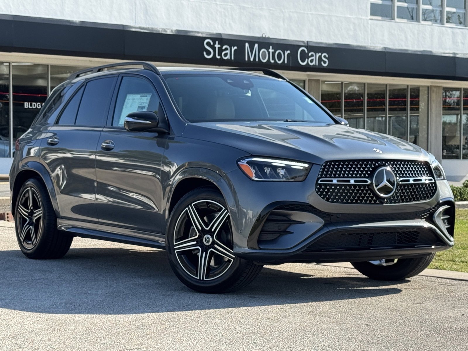 New 2026 Selenite Grey Metallic Mercedes-Benz GLE 450 image 25