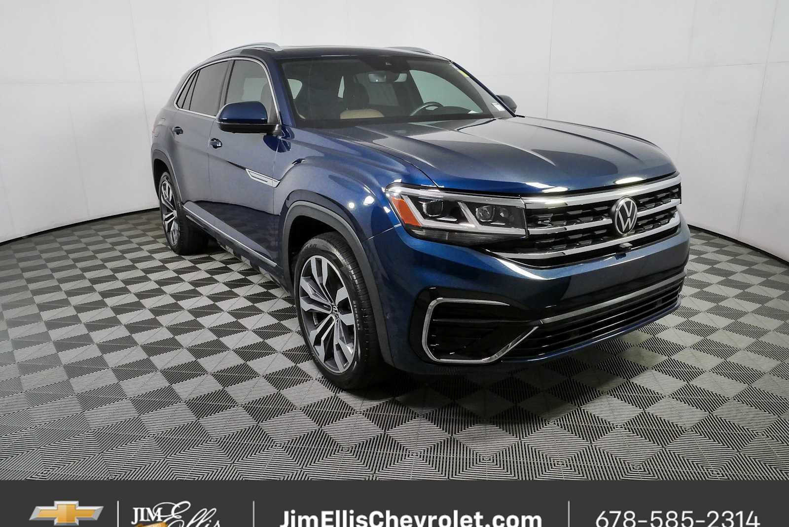 2022 Volkswagen Atlas Cross Sport 3.6L V6 SEL Premium R-Line 4MOTION's photo