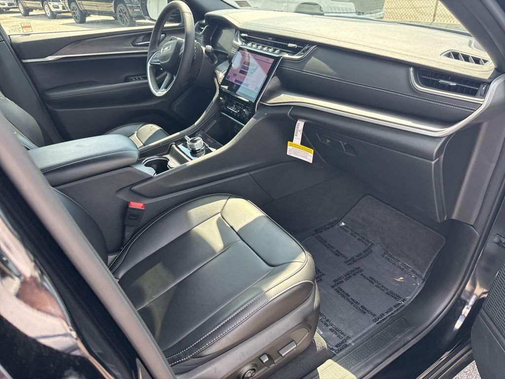 Used 2025 Black Jeep Limited image 16