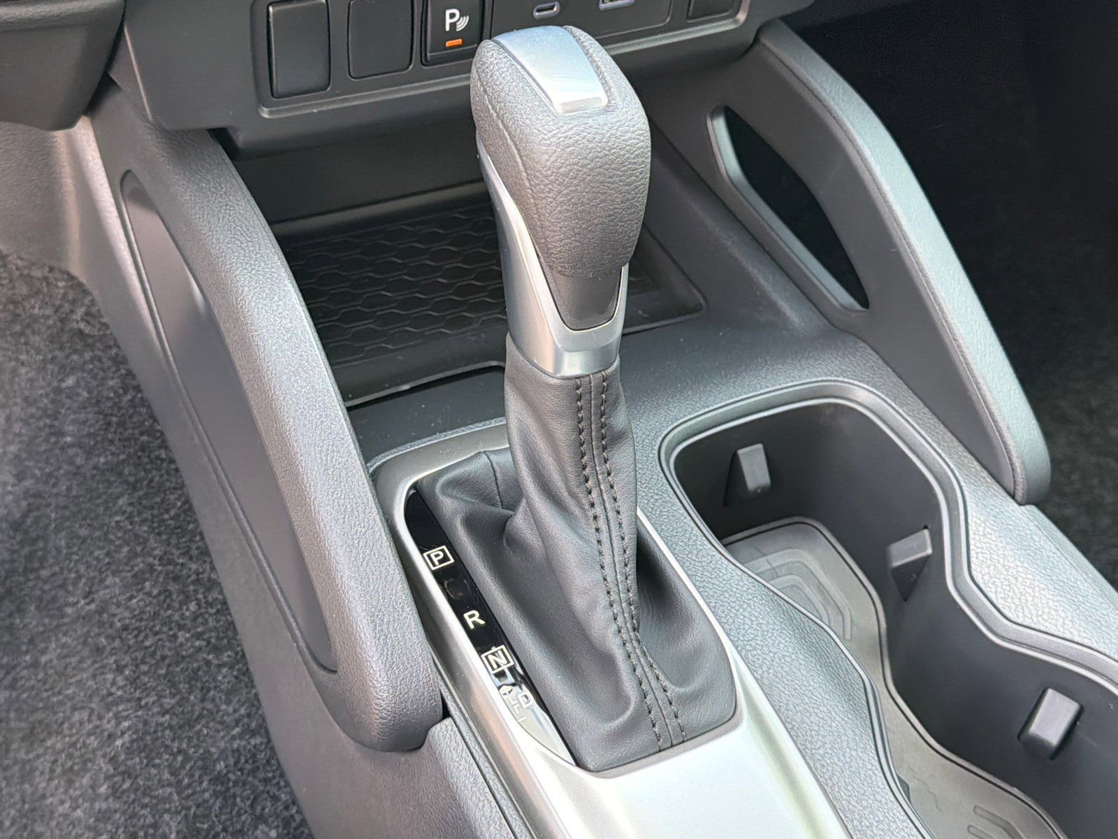 New 2026 Gray Nissan S image 30