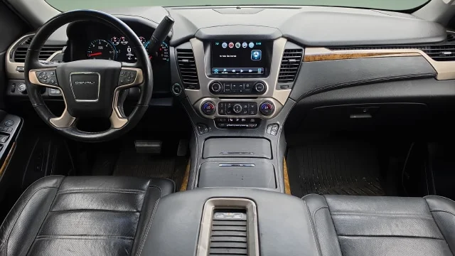 Used 2017 Onyx Black GMC Denali image 7