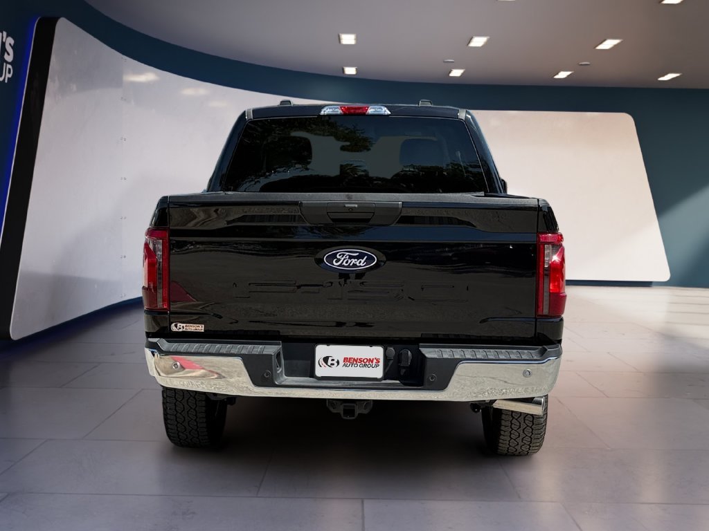 Used 2025 Black Ford XLT image 4