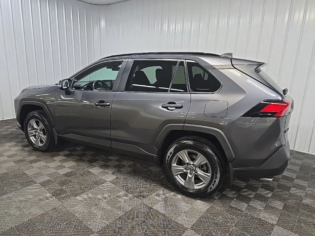 Used 2022 Gray Toyota XLE image 4