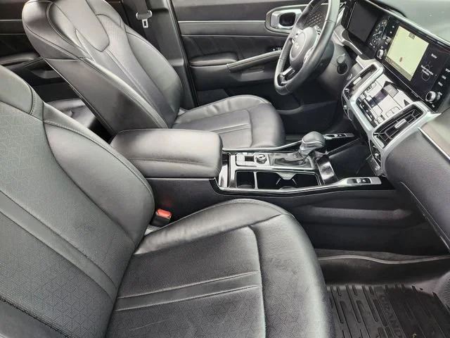 Used 2023  Kia SX image 14