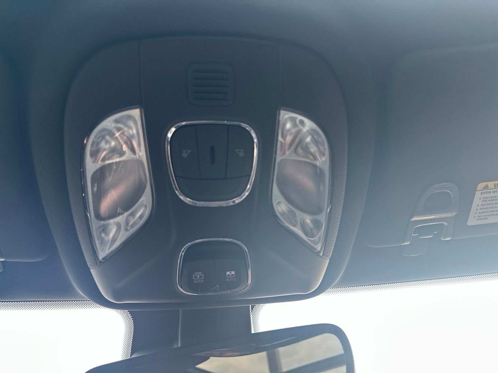 Used 2022 Silver Jeep Limited High Altitude image 70