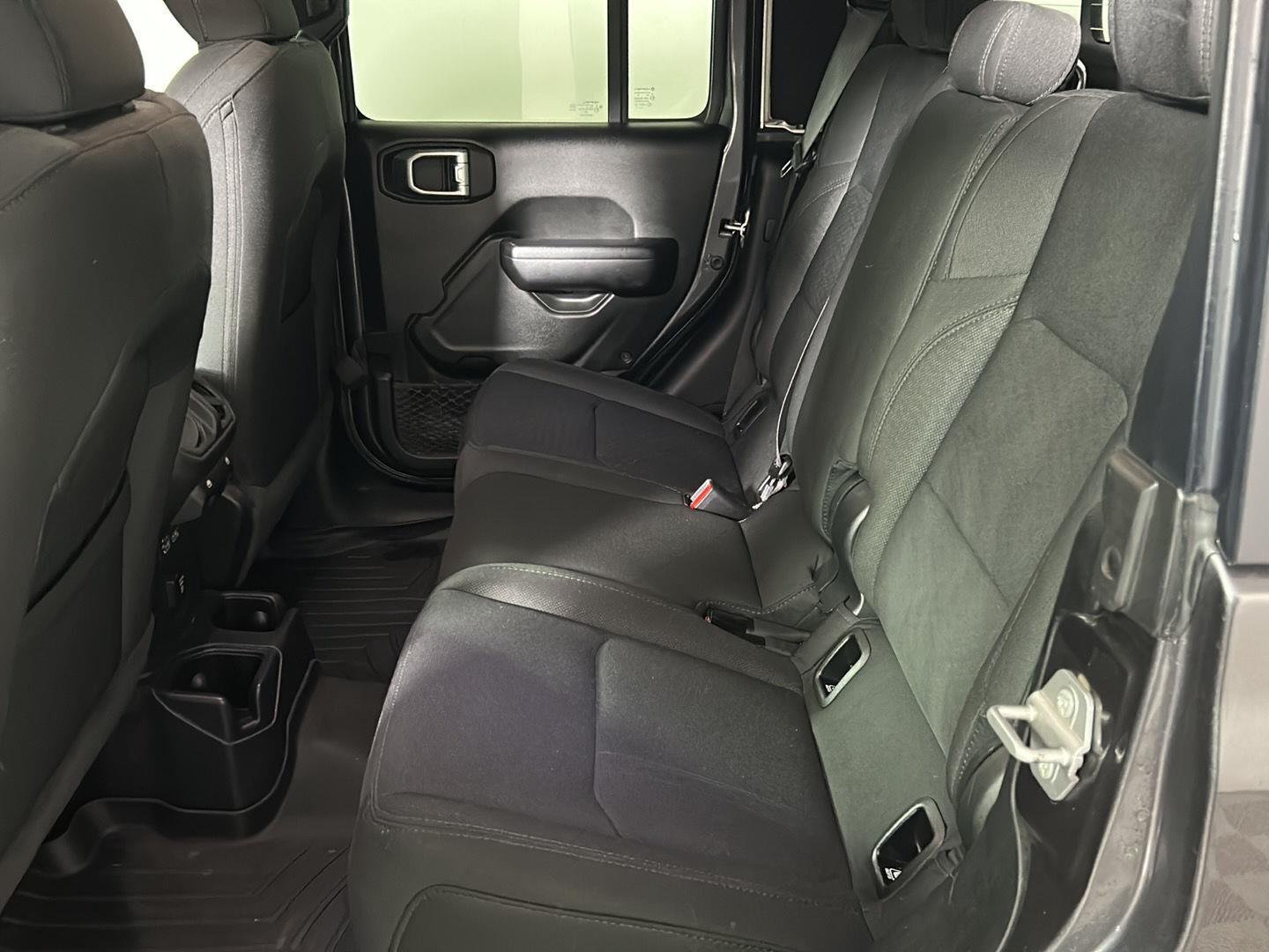 Used 2021 Granite Crystal Metallic Clearcoat Jeep Sport S image 15