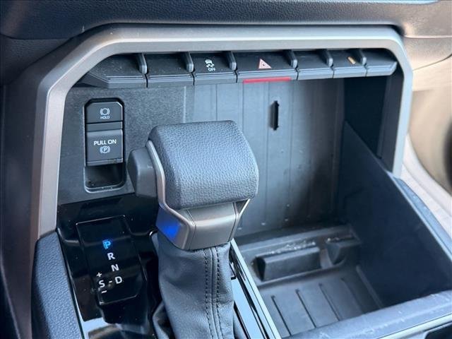 Used 2024 Ice Cap Toyota SR5 image 19