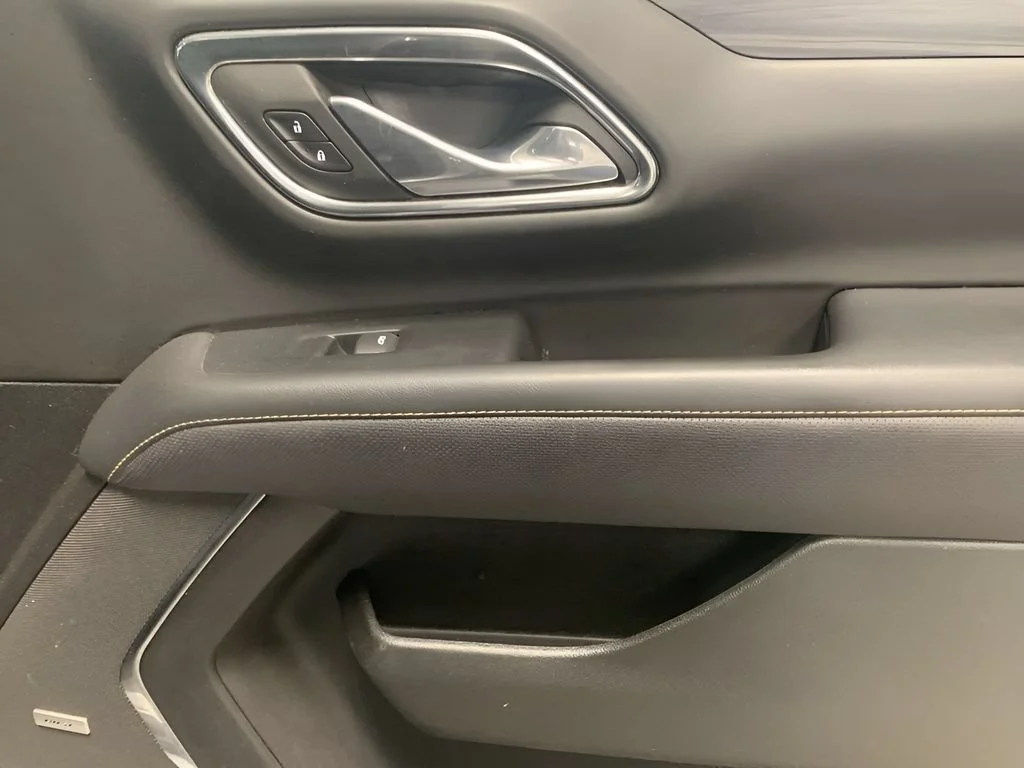 2023 GMC Yukon XL SLT - Photo 16