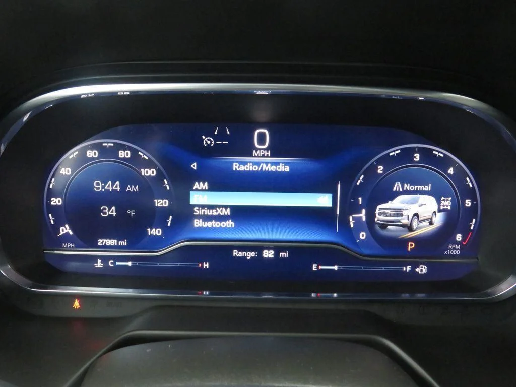 Used 2024 Summit White Chevrolet Z71 image 22