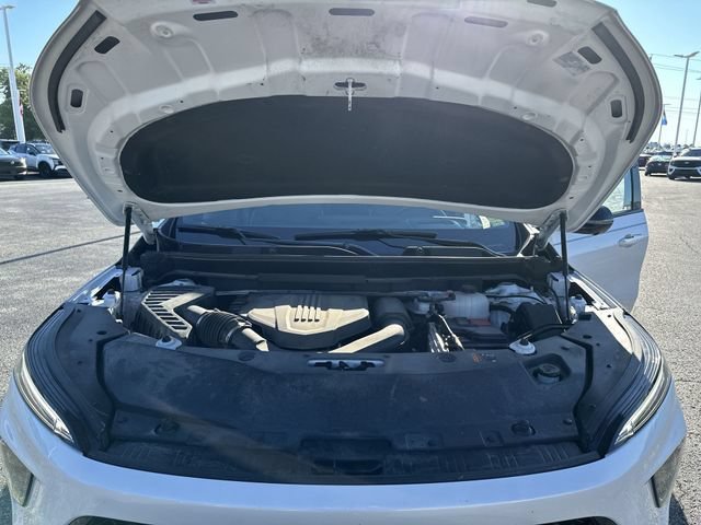 Used 2025 White Frost Tricoat Buick Sport Touring image 19