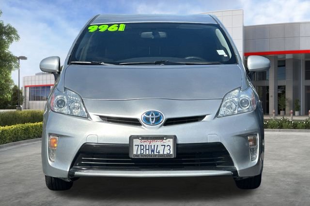 Used 2013 Silver Toyota Two image 10