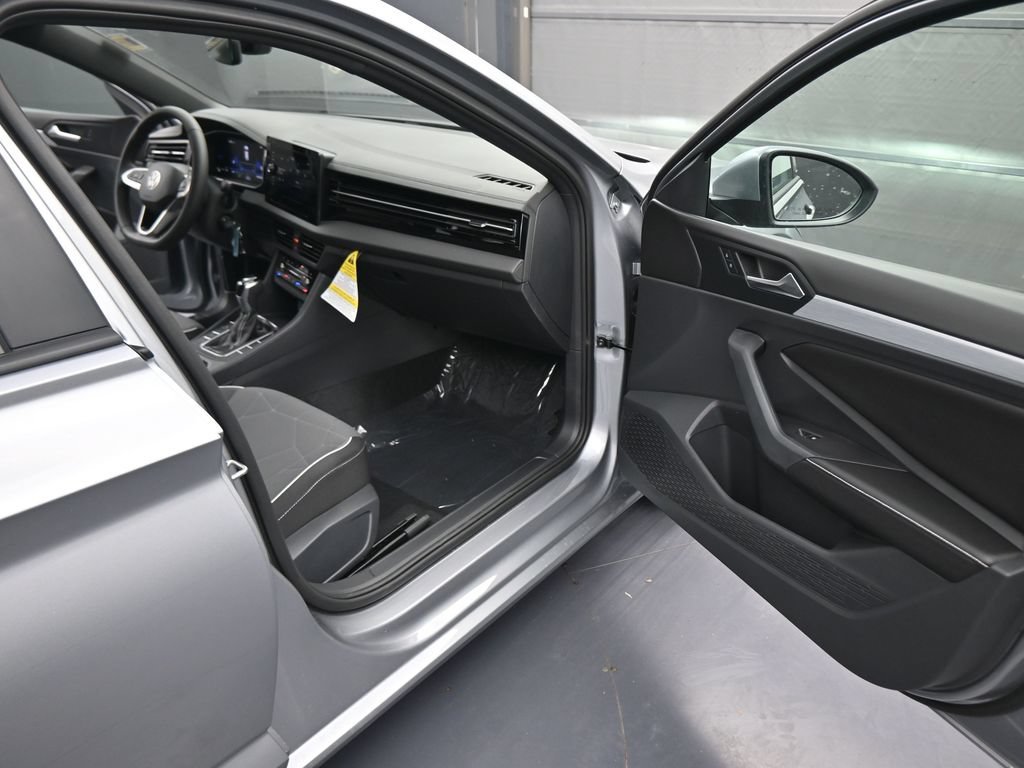 Used 2026  Volkswagen 1.5T Sport image 44