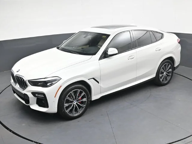 Used 2021 White BMW sDrive40i image 30