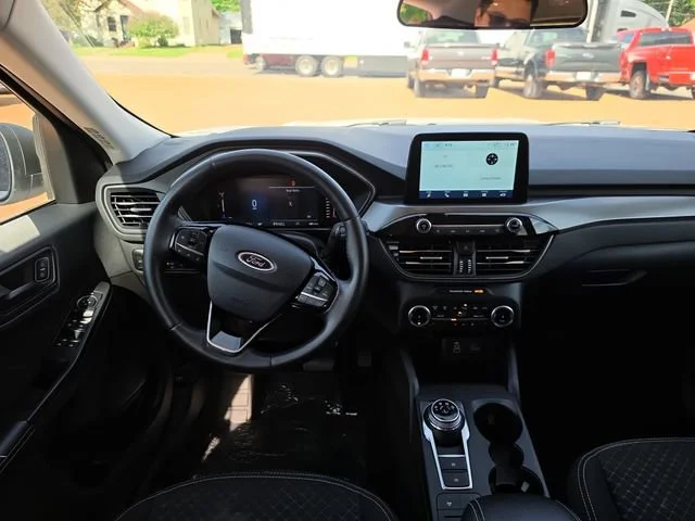 Used 2024 White Ford Active image 33