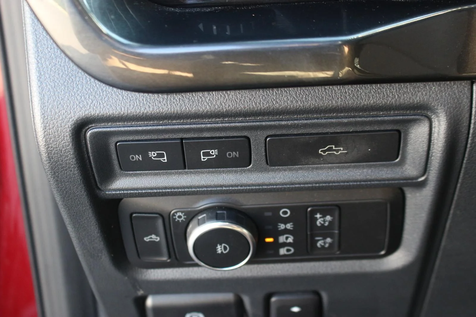 Used 2021 Red Ford XL image 34