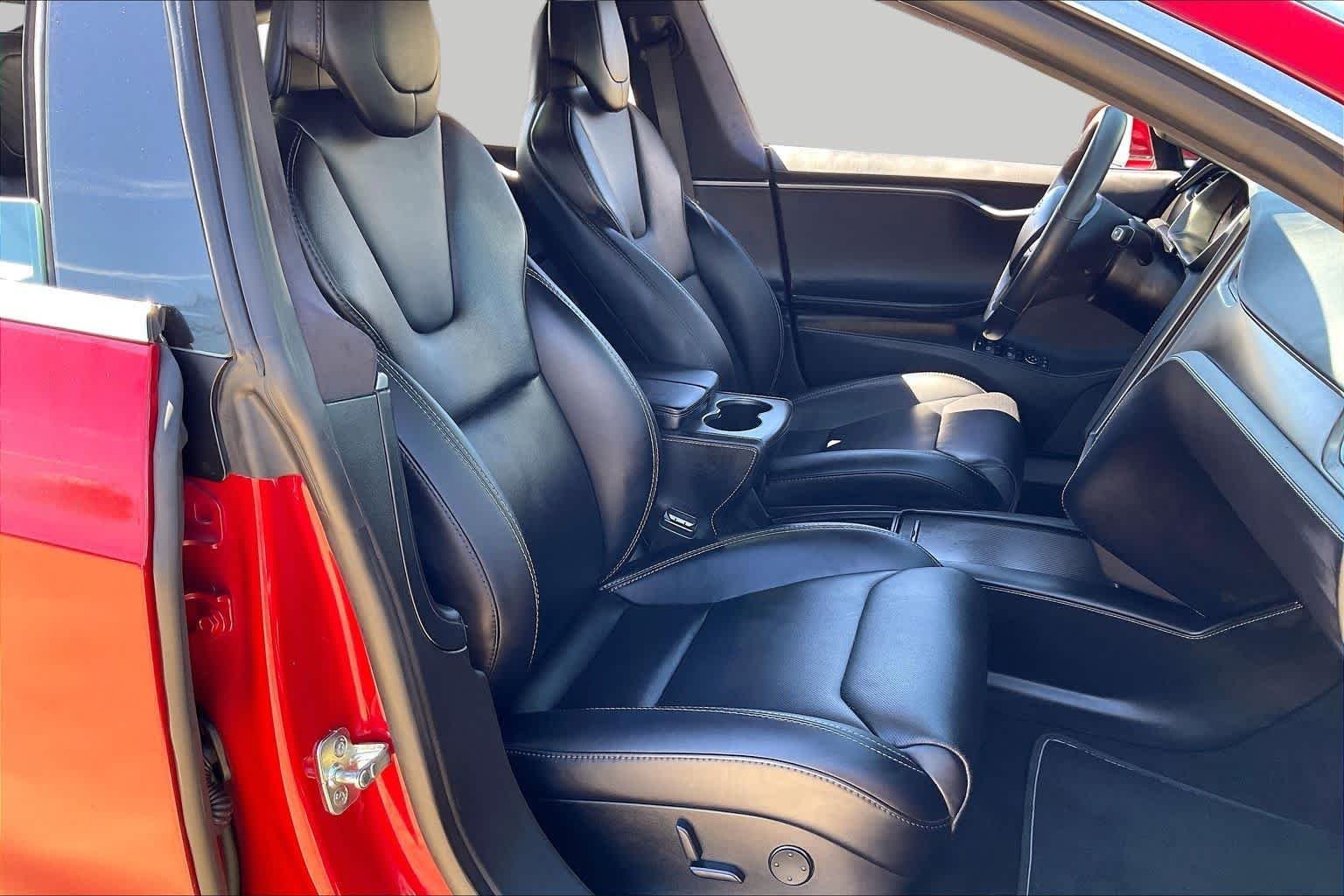 Used 2018 Red Multi-Coat Tesla 75D image 7