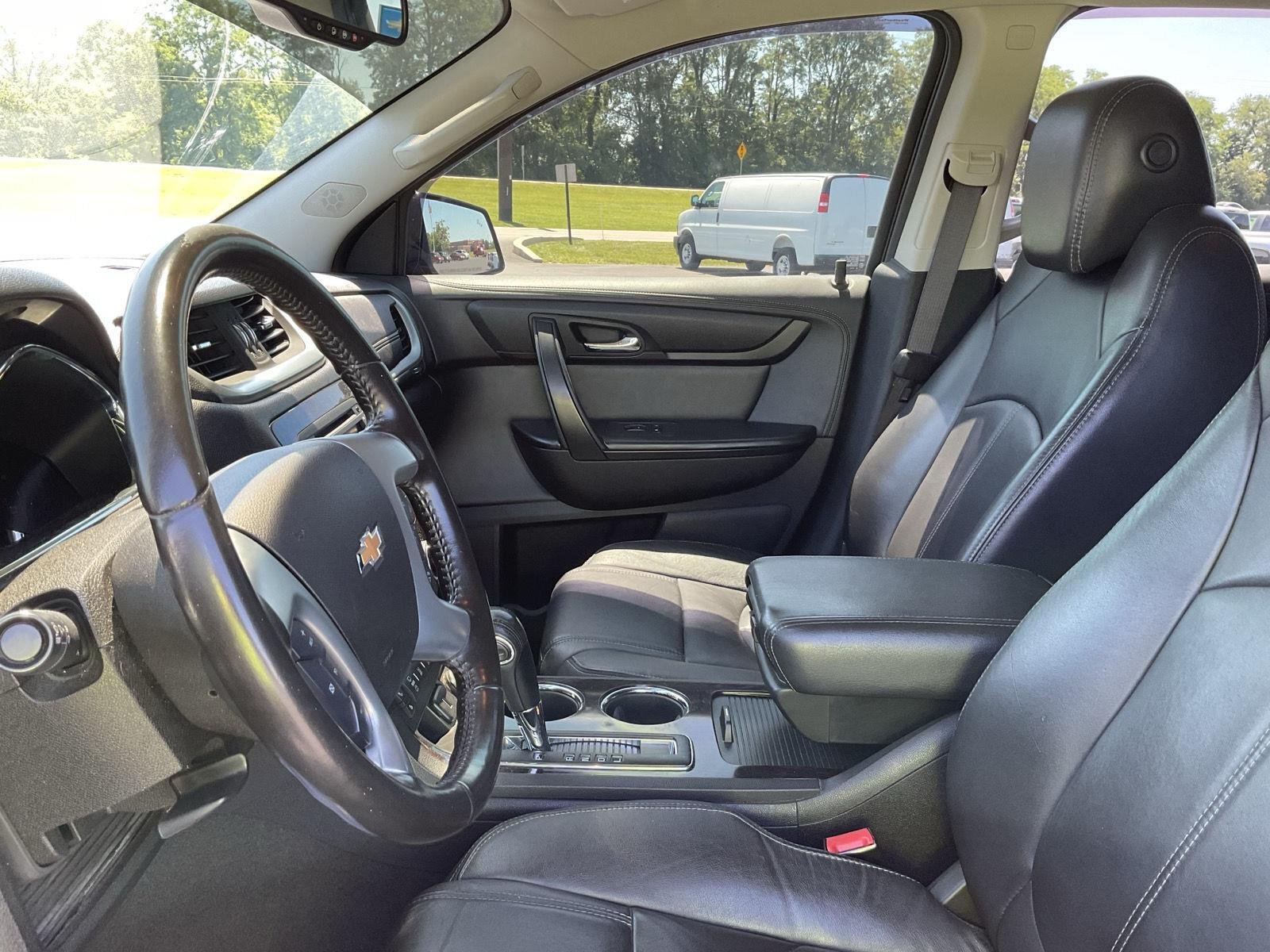 Used 2017 Tungsten Metallic Chevrolet LT image 9