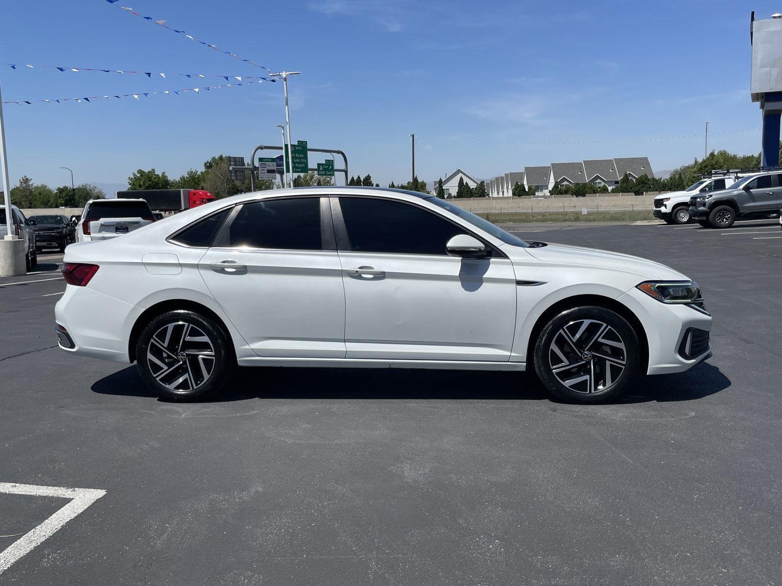 2023 Volkswagen Jetta SEL - Photo 7