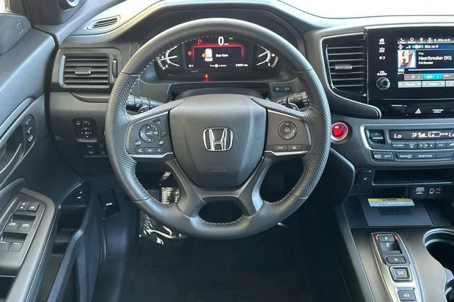 Certified Used 2023 Platinum White Pearl Honda TrailSport image 18