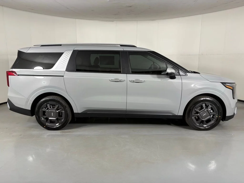 New 2026 Ceramic Silver Kia EX image 9