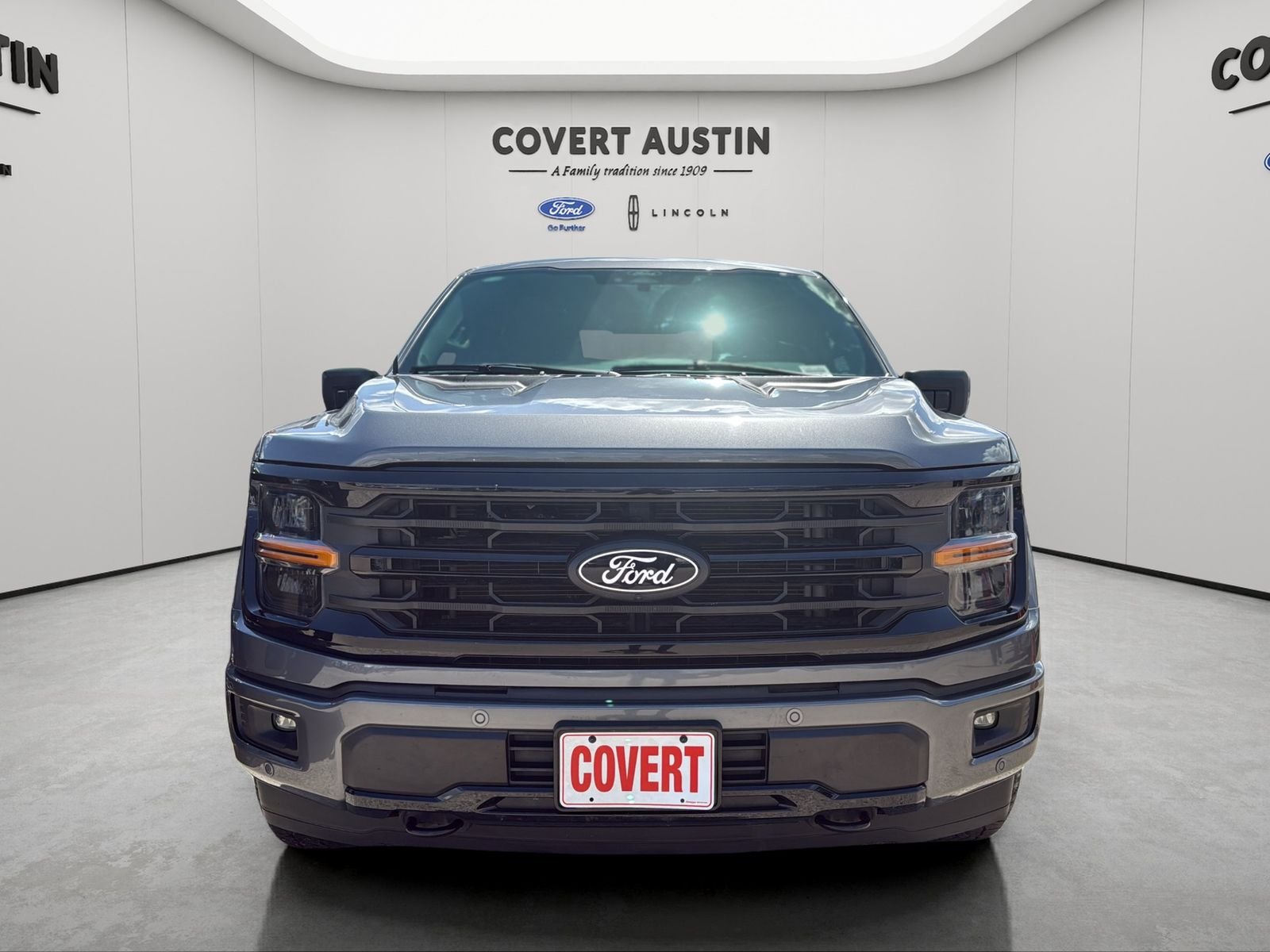 Used 2024 Gray Ford XLT image 8