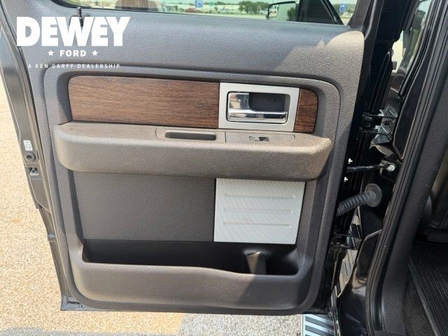 Used 2013 Tuxedo Black Metallic Ford Lariat image 24