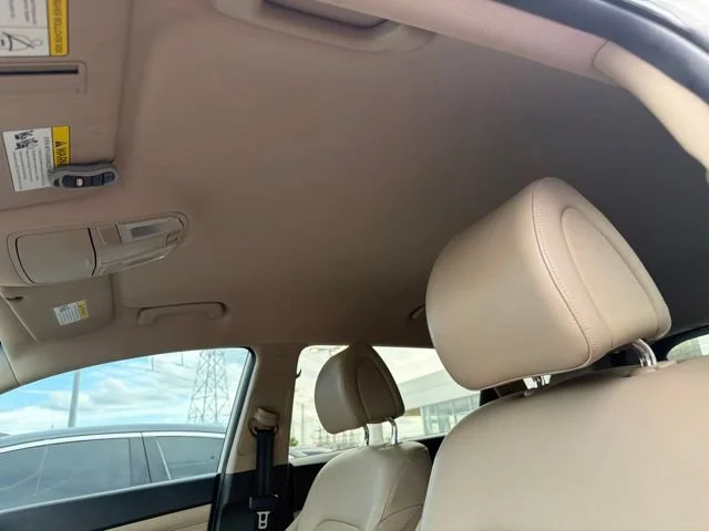 Used 2016 White Hyundai Limited image 15