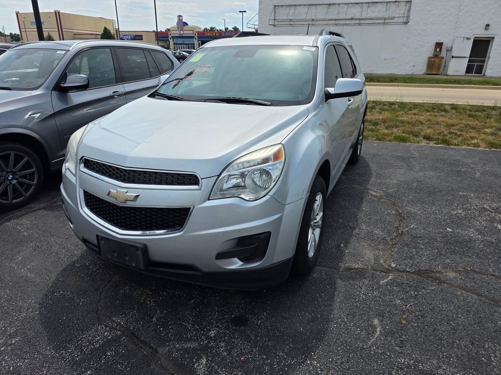 Used 2015 Silver Ice Metallic Chevrolet LT image 2