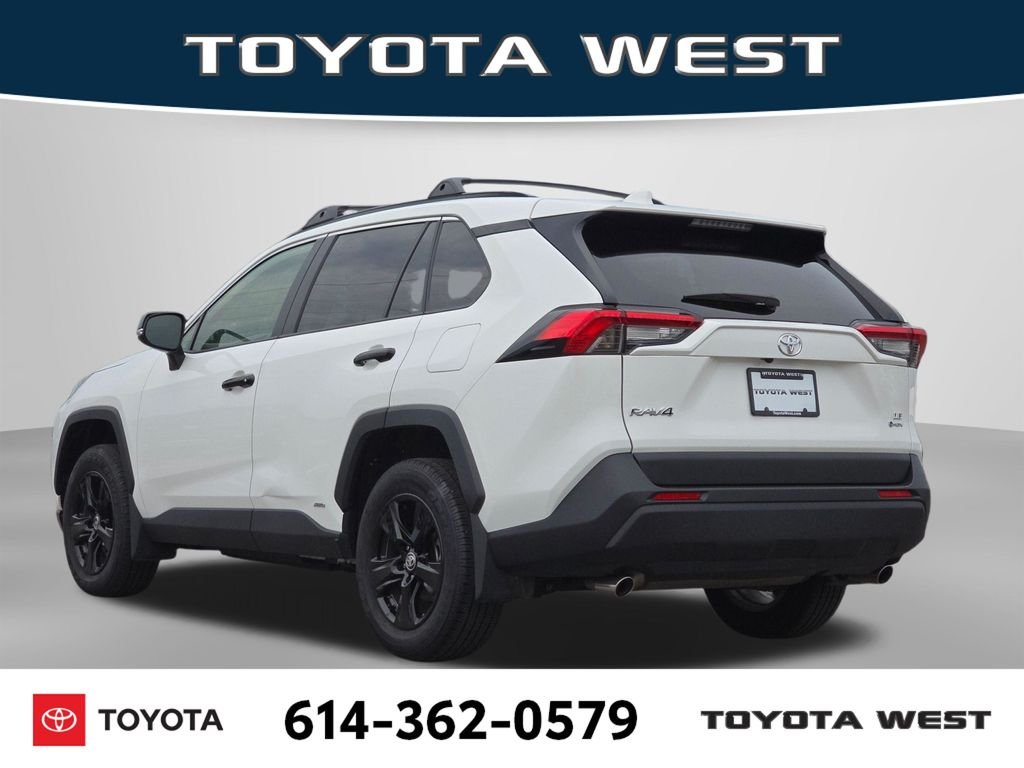 Used 2025 White Toyota LE image 9