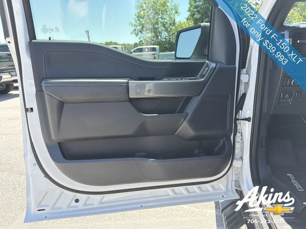 Used 2022 White Ford XLT image 17