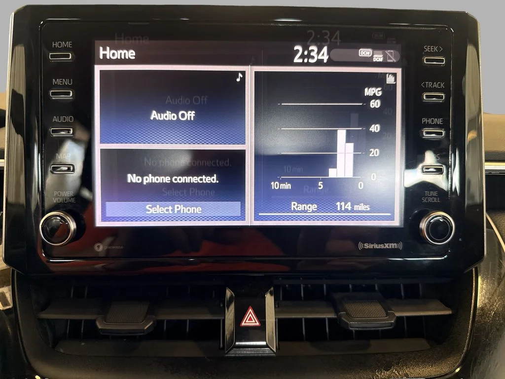 2021 Toyota Corolla LE - Photo 16