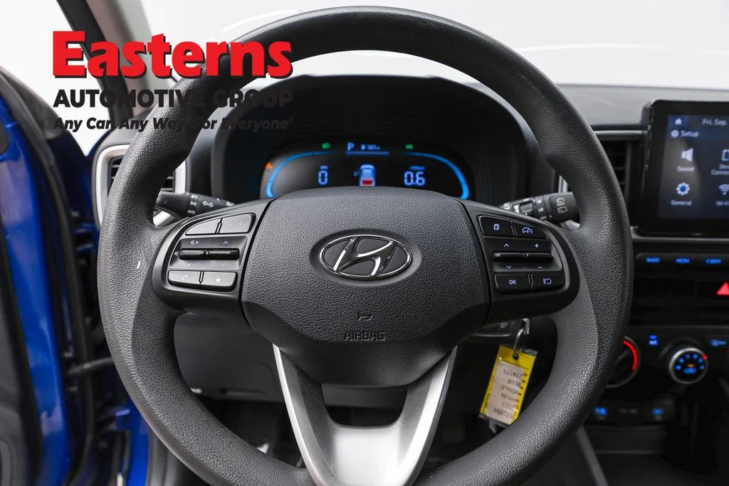 Used 2023 Blue Hyundai SE image 10