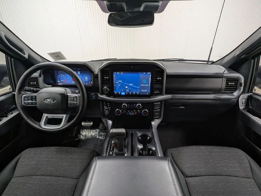 New 2026 Oxford White Ford XLT image 3