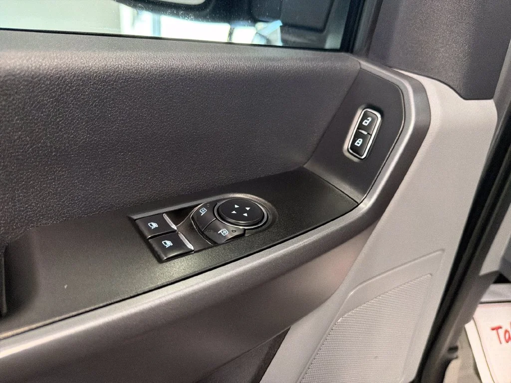 Used 2025 Gray Ford XLT image 14