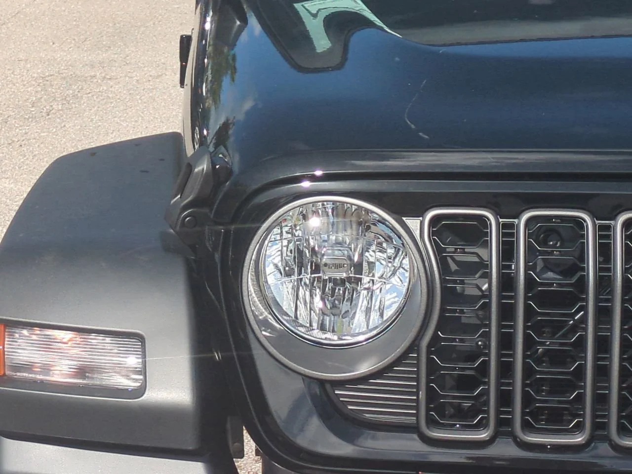 2025 Jeep Wrangler 4-Door Sport S - Photo 9