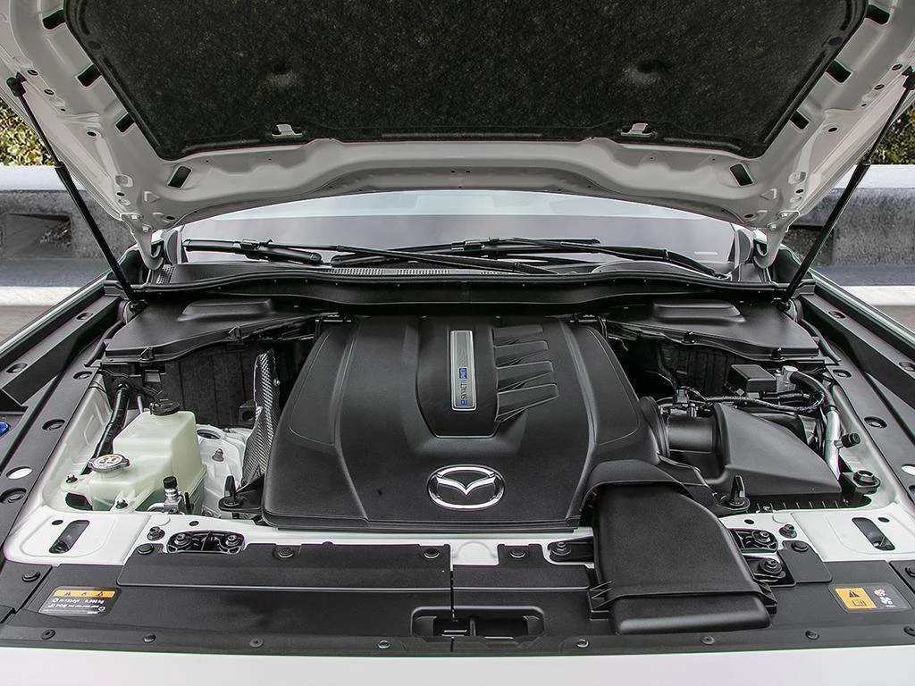 New 2026 Rhodium White Metallic Mazda GT image 6