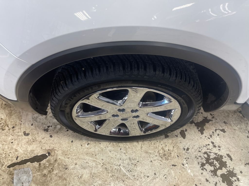 Used 2016 White Buick Premium image 11