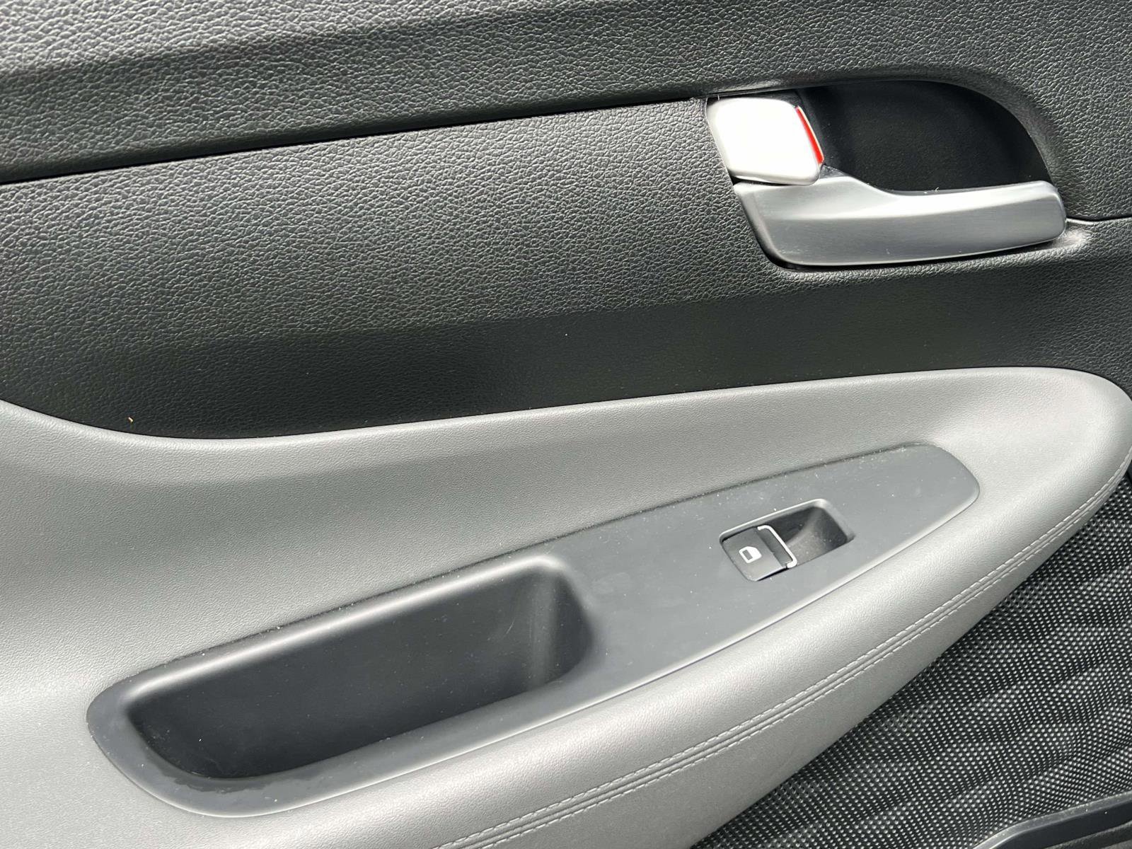 Used 2022 Portofino Gray Hyundai SEL image 11