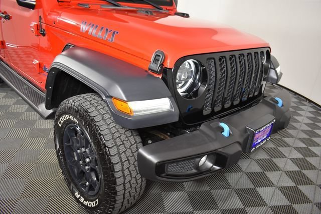 Used 2023 Red Jeep 4x4 image 14