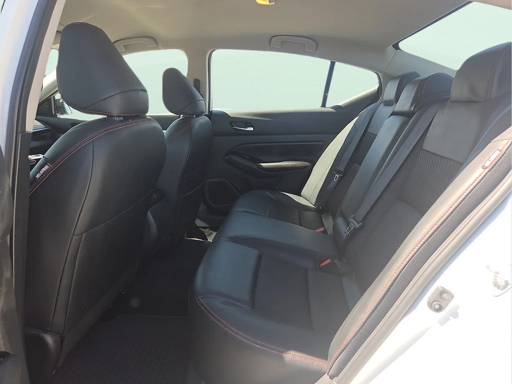 2024 Nissan Altima SR - Photo 11