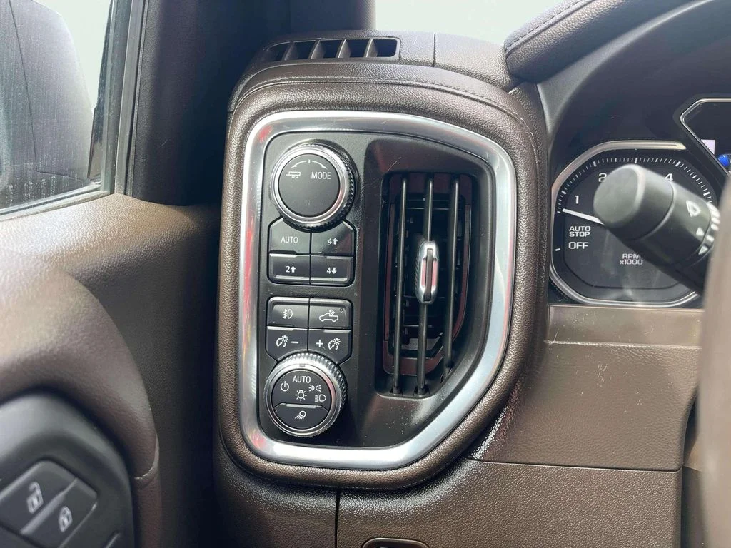Used 2021 Onyx Black GMC Denali image 19