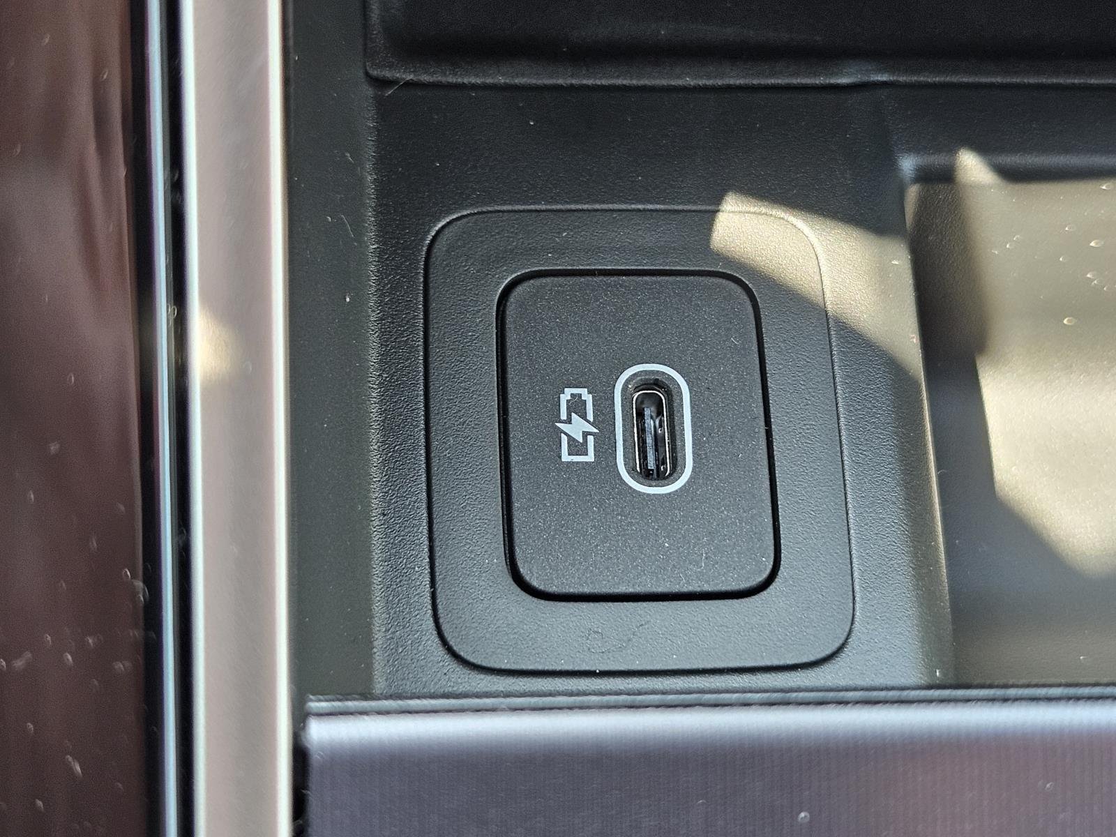 New 2026 Santorini Black Land Rover Dynamic SE image 20