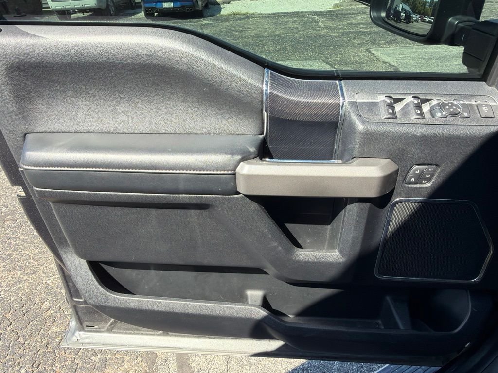 Used 2020 Magnetic Ford Platinum image 42