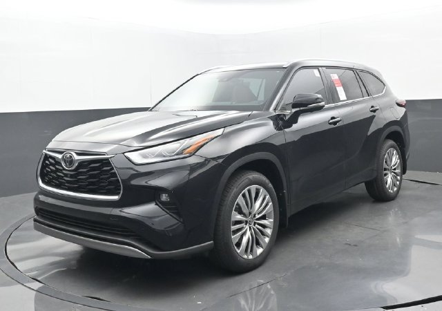New 2026 Midnight Black Metallic Toyota Platinum image 24