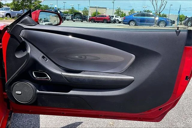 Used 2010 Red Chevrolet SS image 25