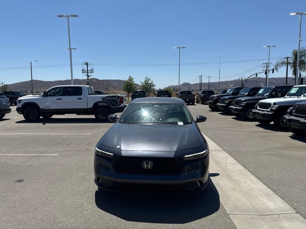 Used 2024  Honda EX image 2