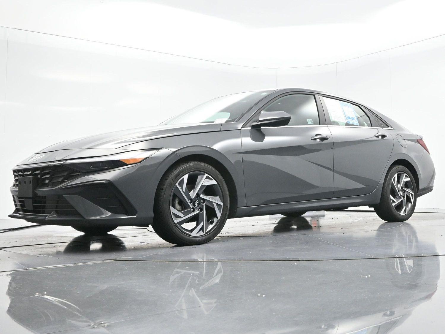 Used 2024 Ecotronic Gray Hyundai SEL image 48