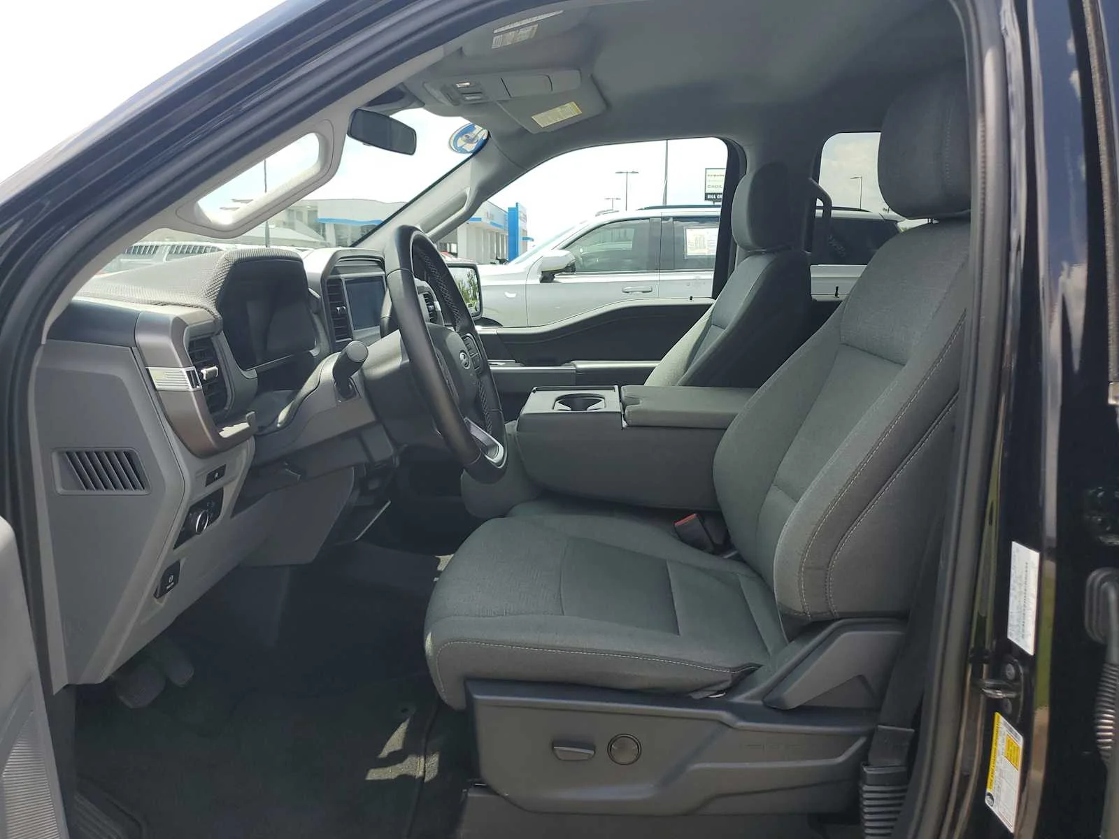 Used 2025 Black Ford XLT image 23