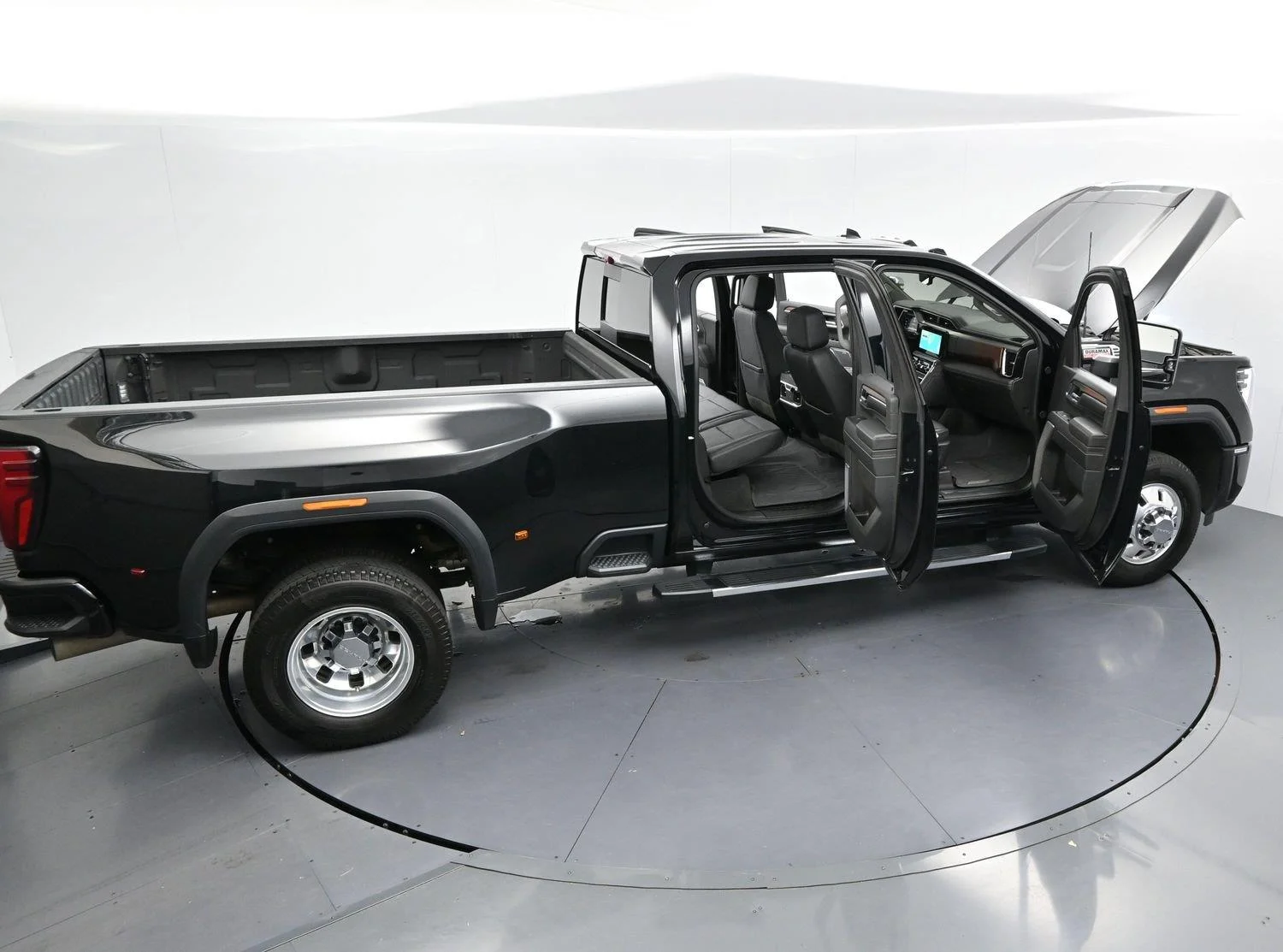 Used 2024 Onyx Black GMC Denali image 39